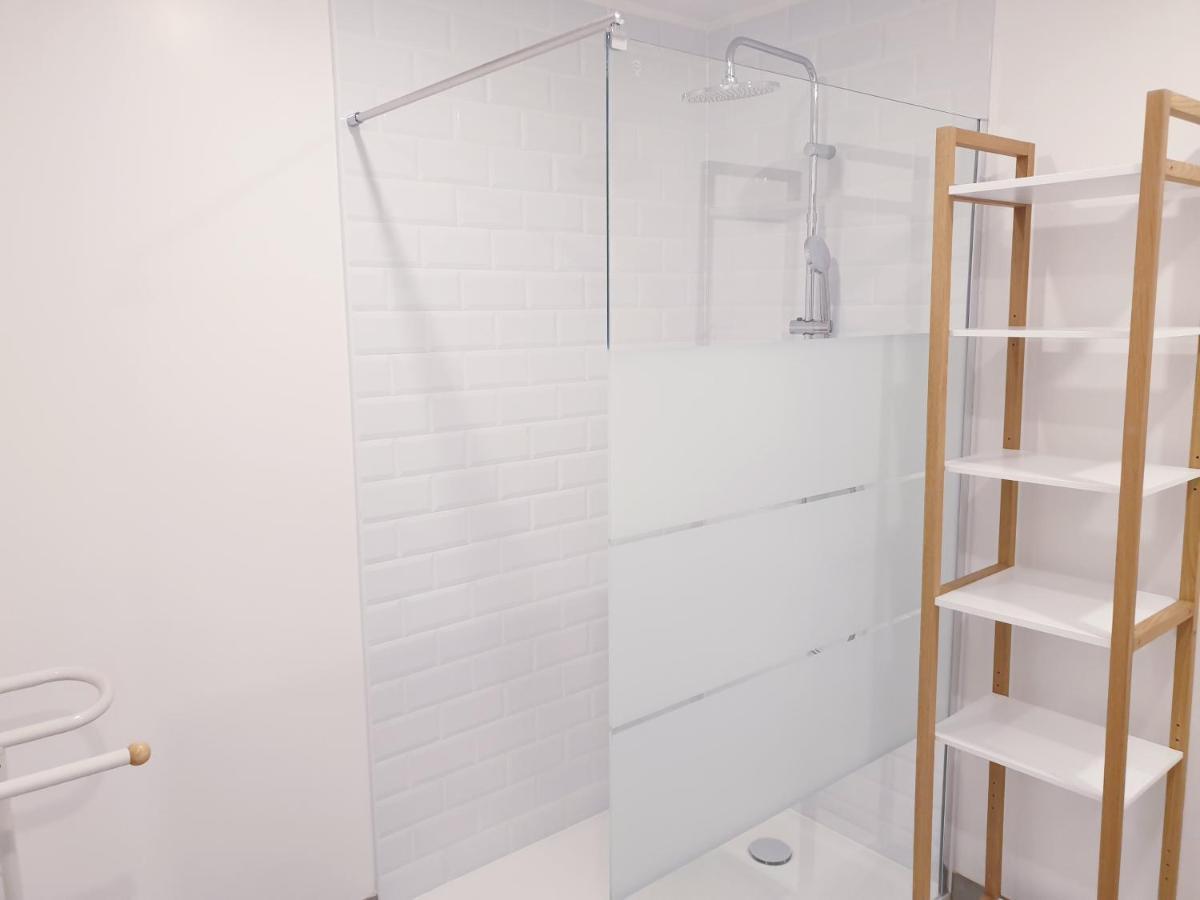 Appartements Renove 2023 Proche Aeroport 5Min, Gare Sncf 2 Min, Tramway Au Pied De L'Immeuble , Parking Possible, Renovated Apartments 2023 Near The Airport 5 Min, Train Station 2 Min, Tram Next To The Building 1 Min, Parking Possible Nizza Kültér fotó