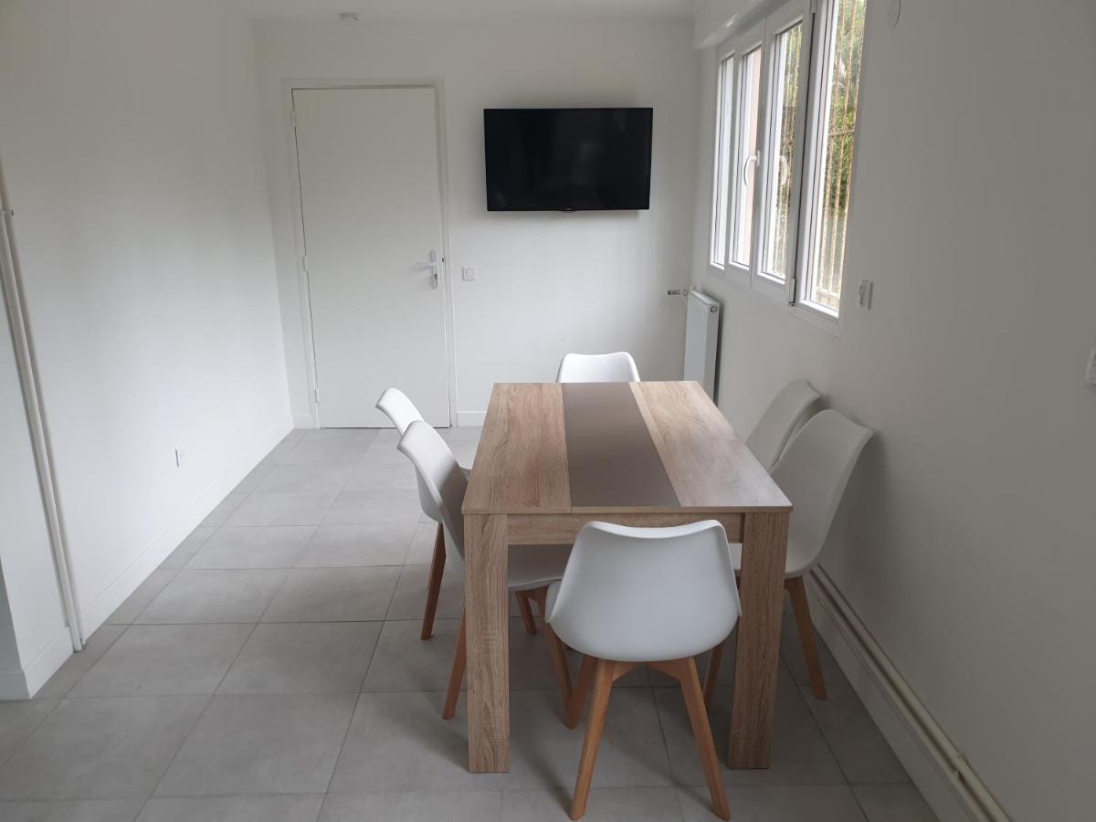 Appartements Renove 2023 Proche Aeroport 5Min, Gare Sncf 2 Min, Tramway Au Pied De L'Immeuble , Parking Possible, Renovated Apartments 2023 Near The Airport 5 Min, Train Station 2 Min, Tram Next To The Building 1 Min, Parking Possible Nizza Kültér fotó