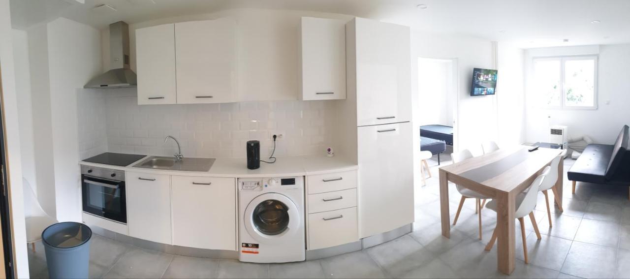 Appartements Renove 2023 Proche Aeroport 5Min, Gare Sncf 2 Min, Tramway Au Pied De L'Immeuble , Parking Possible, Renovated Apartments 2023 Near The Airport 5 Min, Train Station 2 Min, Tram Next To The Building 1 Min, Parking Possible Nizza Kültér fotó