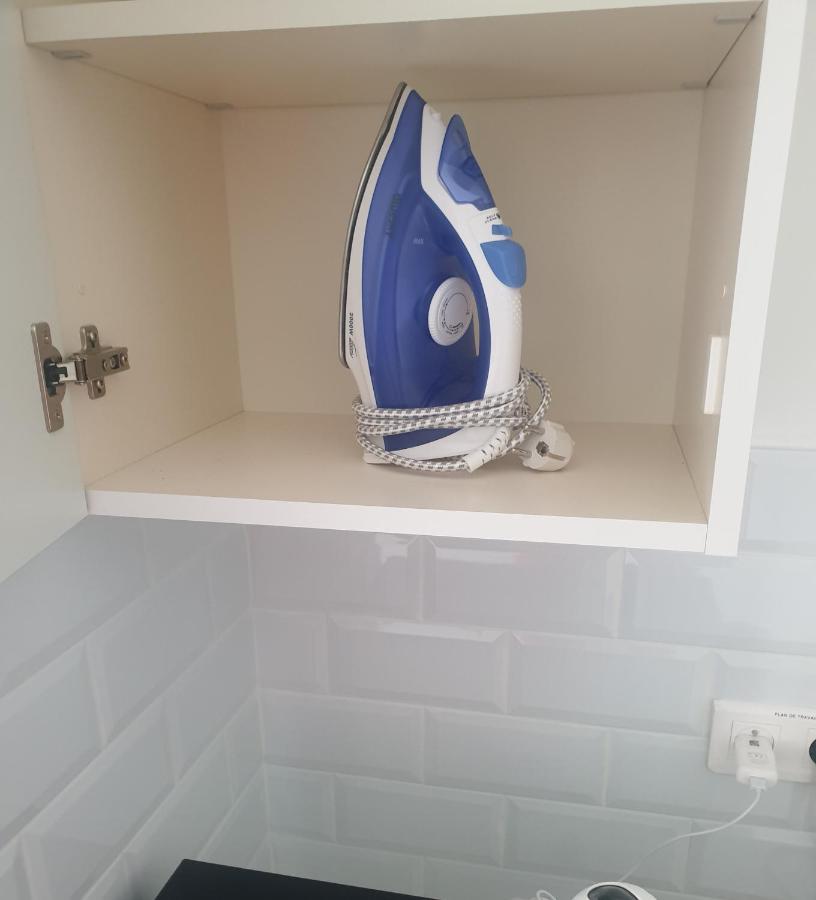 Appartements Renove 2023 Proche Aeroport 5Min, Gare Sncf 2 Min, Tramway Au Pied De L'Immeuble , Parking Possible, Renovated Apartments 2023 Near The Airport 5 Min, Train Station 2 Min, Tram Next To The Building 1 Min, Parking Possible Nizza Kültér fotó