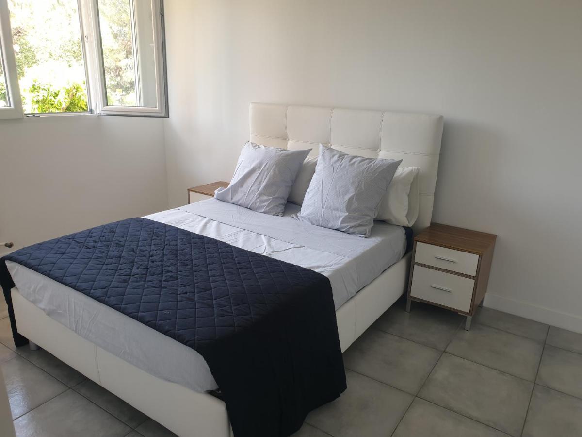 Appartements Renove 2023 Proche Aeroport 5Min, Gare Sncf 2 Min, Tramway Au Pied De L'Immeuble , Parking Possible, Renovated Apartments 2023 Near The Airport 5 Min, Train Station 2 Min, Tram Next To The Building 1 Min, Parking Possible Nizza Kültér fotó
