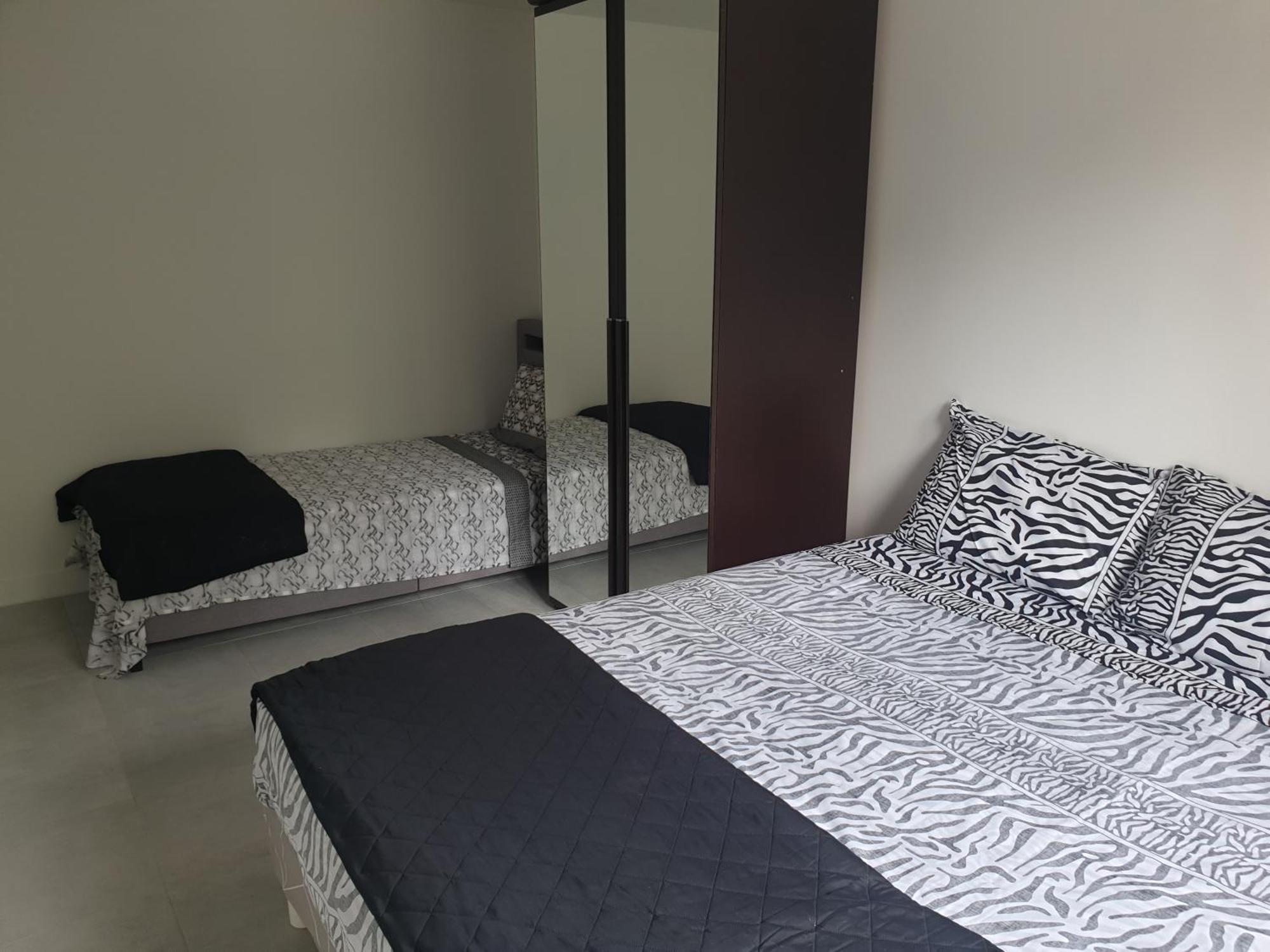 Appartements Renove 2023 Proche Aeroport 5Min, Gare Sncf 2 Min, Tramway Au Pied De L'Immeuble , Parking Possible, Renovated Apartments 2023 Near The Airport 5 Min, Train Station 2 Min, Tram Next To The Building 1 Min, Parking Possible Nizza Szoba fotó